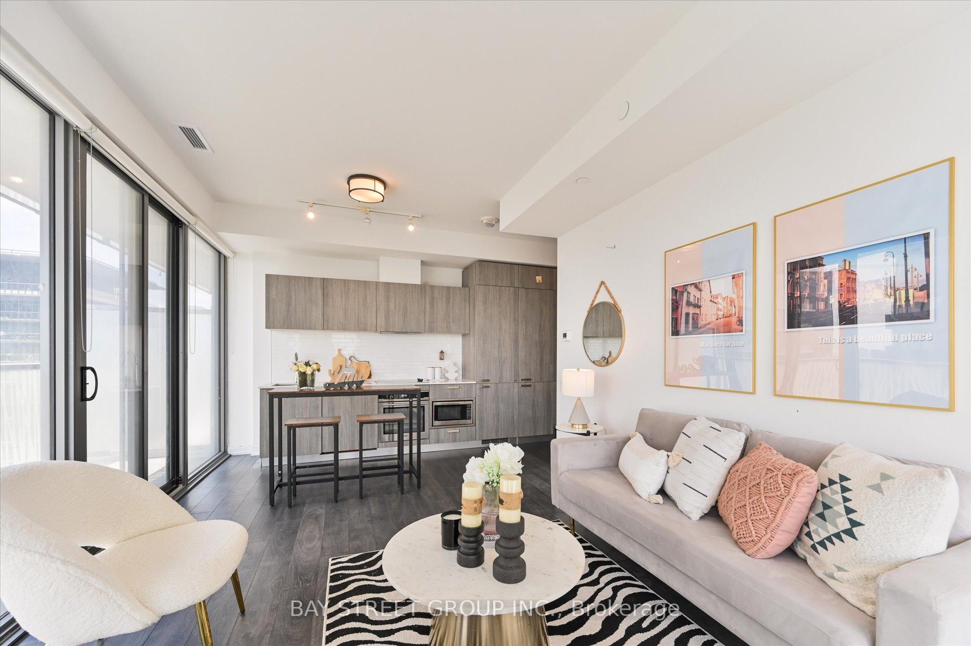 1 Bedroom Condo at 50 Charles, Toronto For sale