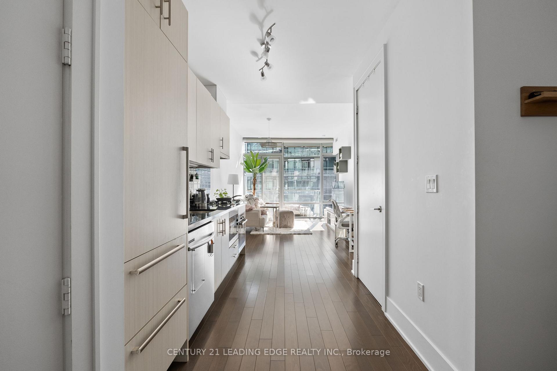 1 Bedroom Condo at 39 Queens, Toronto For sale