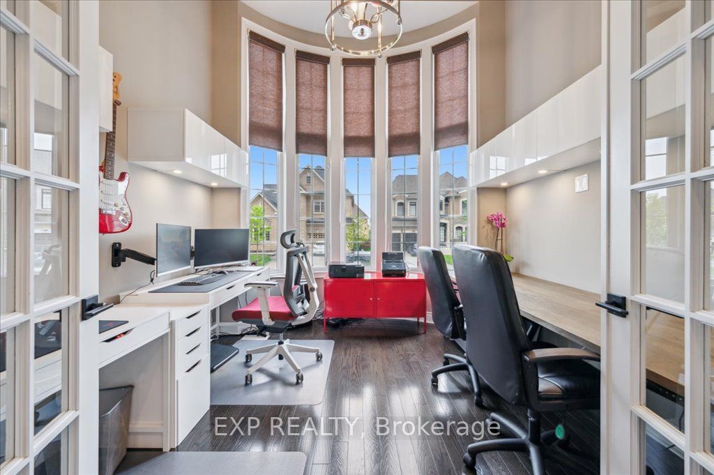50 Agincourt Circle