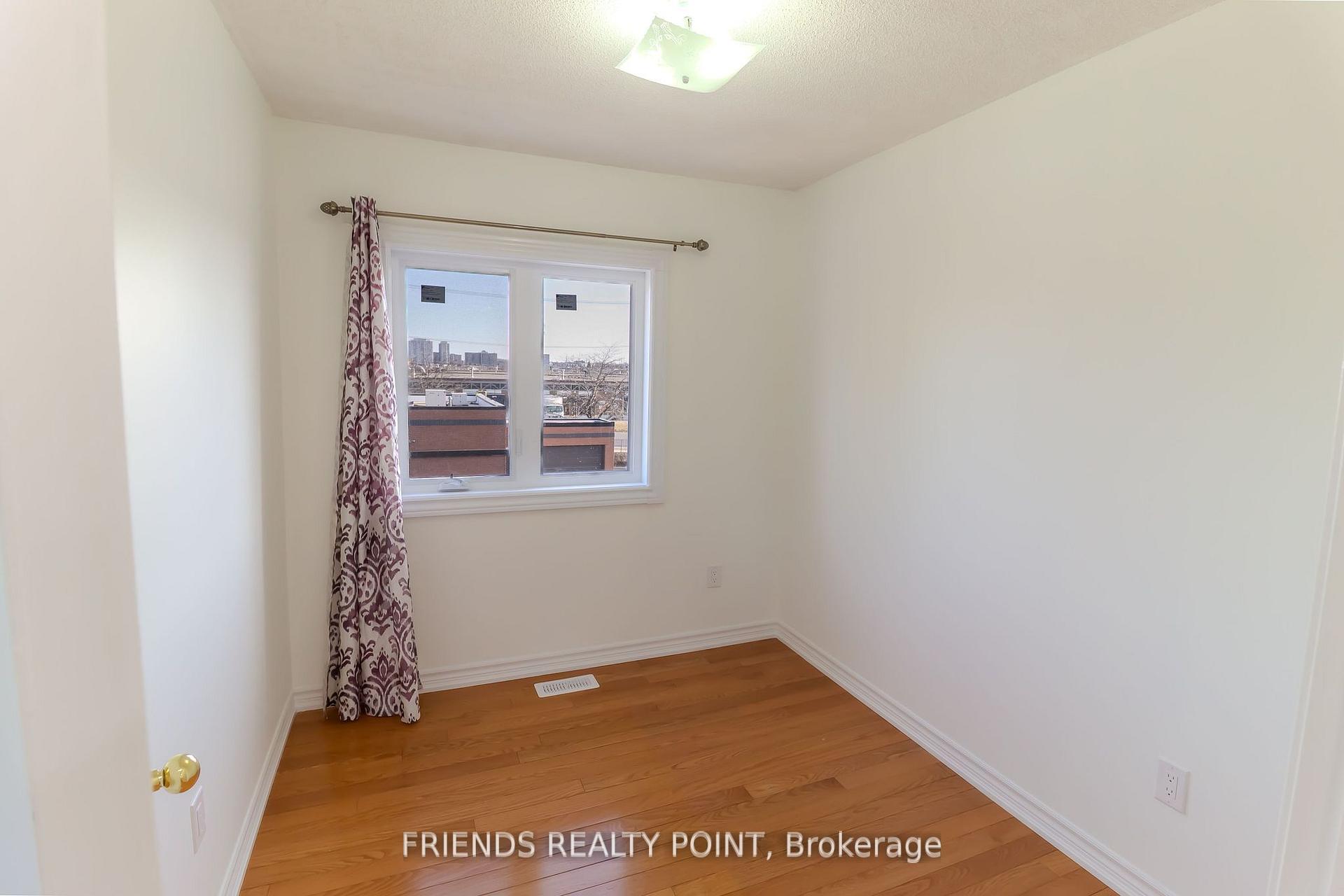 4 Bedrooms Condo at 1075 Ellesmere, Toronto For sale