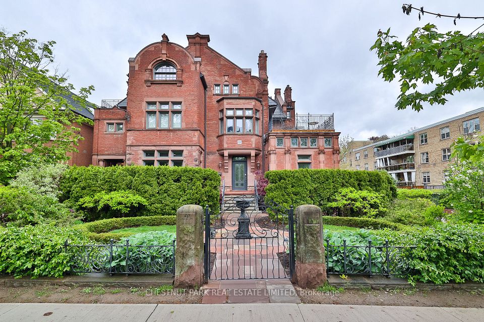 ##3 - 40 Maple Avenue, Toronto, ON M4W 2T7