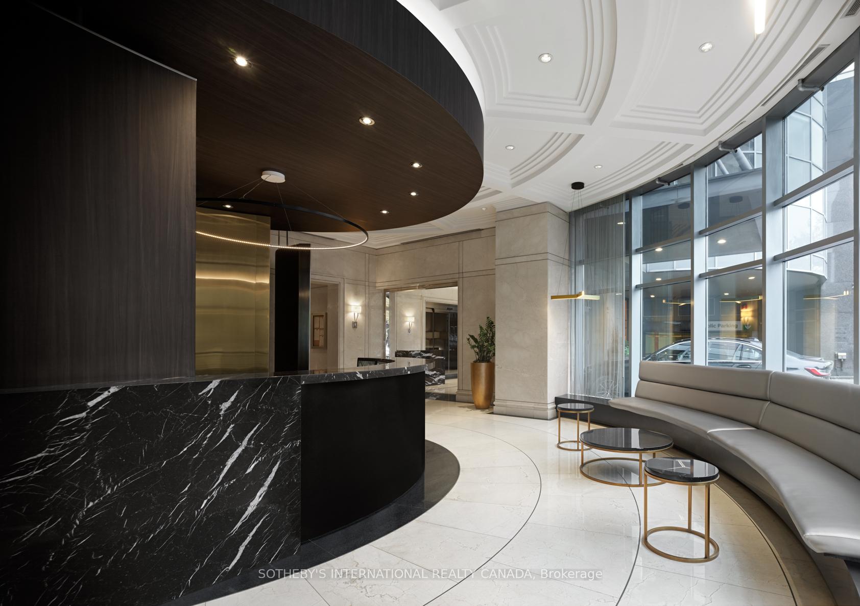 2 Bedrooms Condo at 10 Bellair, Toronto For sale