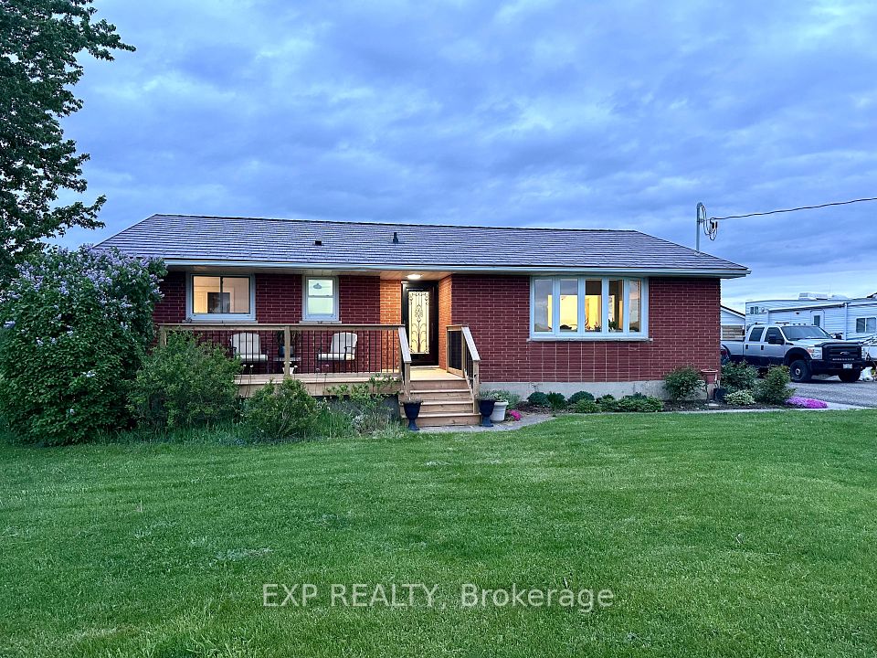 9235 Hickory