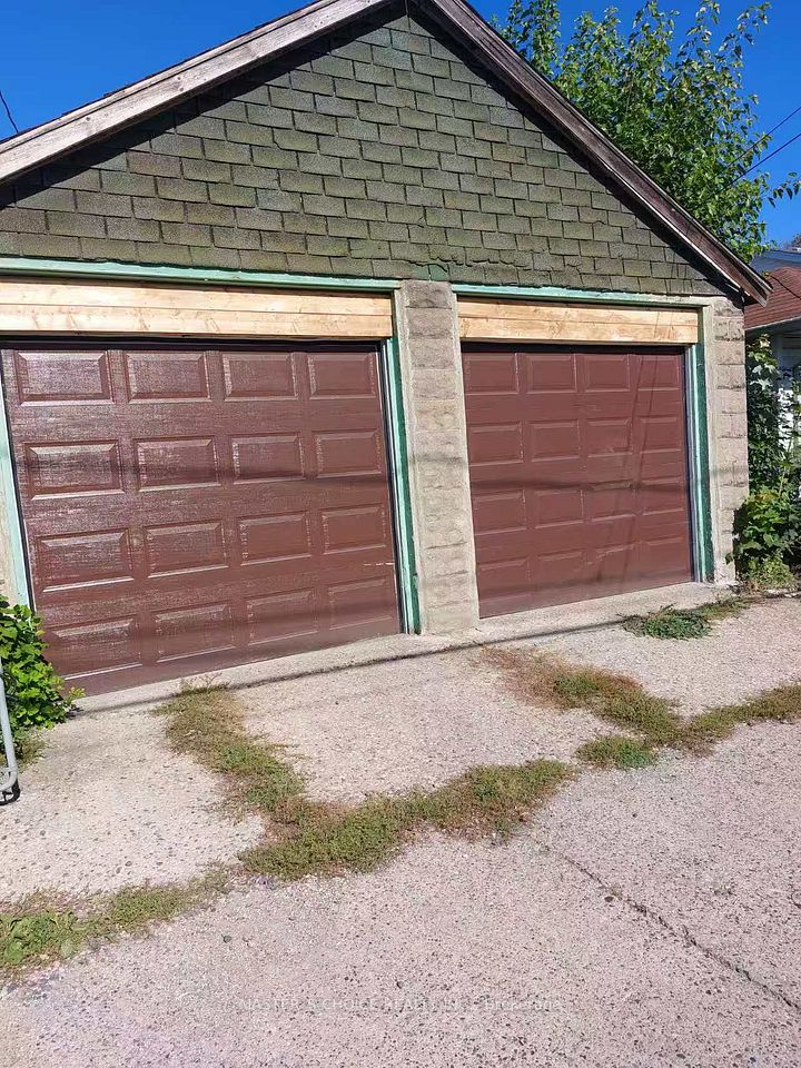 719 Rankin Avenue, Windsor, ON N9B 2R8