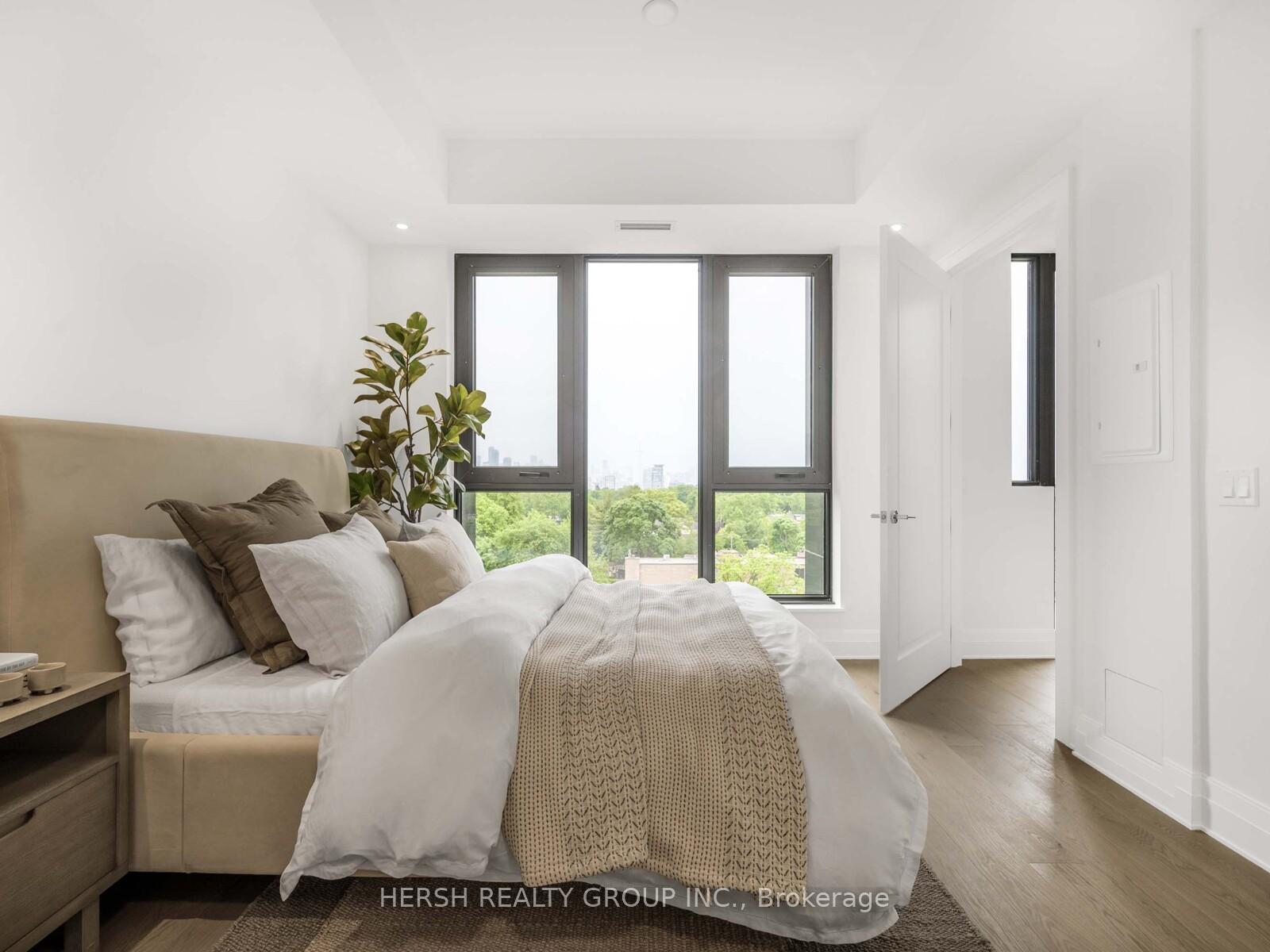 2 Bedrooms Condo at 2 Forest Hill, Toronto For sale