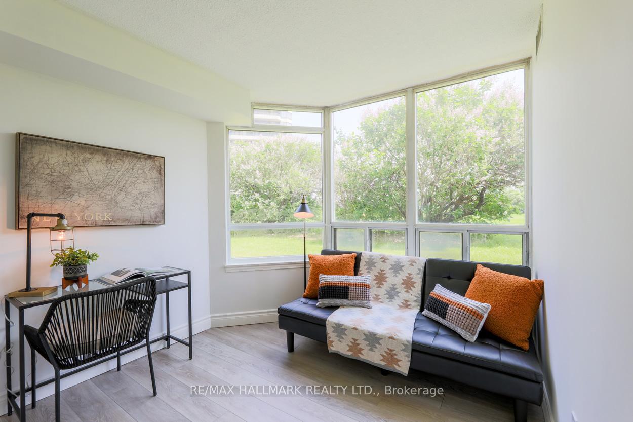 2 Bedrooms Condo at 1 Greystone Walk, Toronto For sale