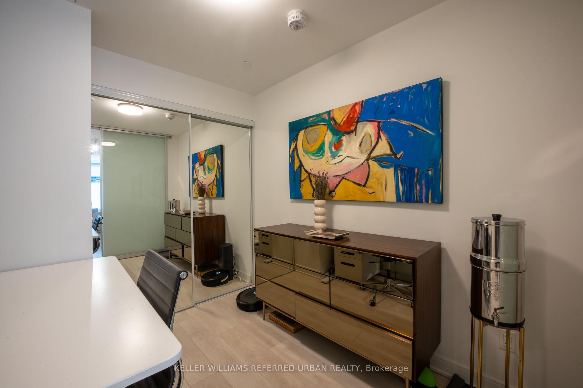 4 Bedrooms Condo at 180 Mill, Toronto For sale