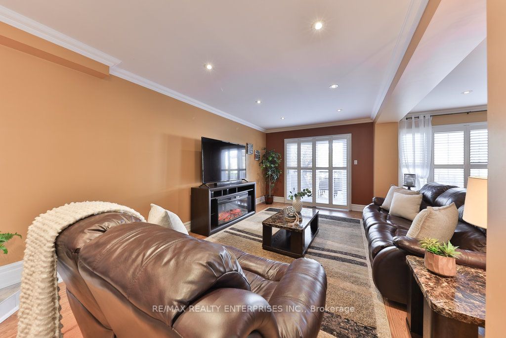 4061 Rolling Valley Drive