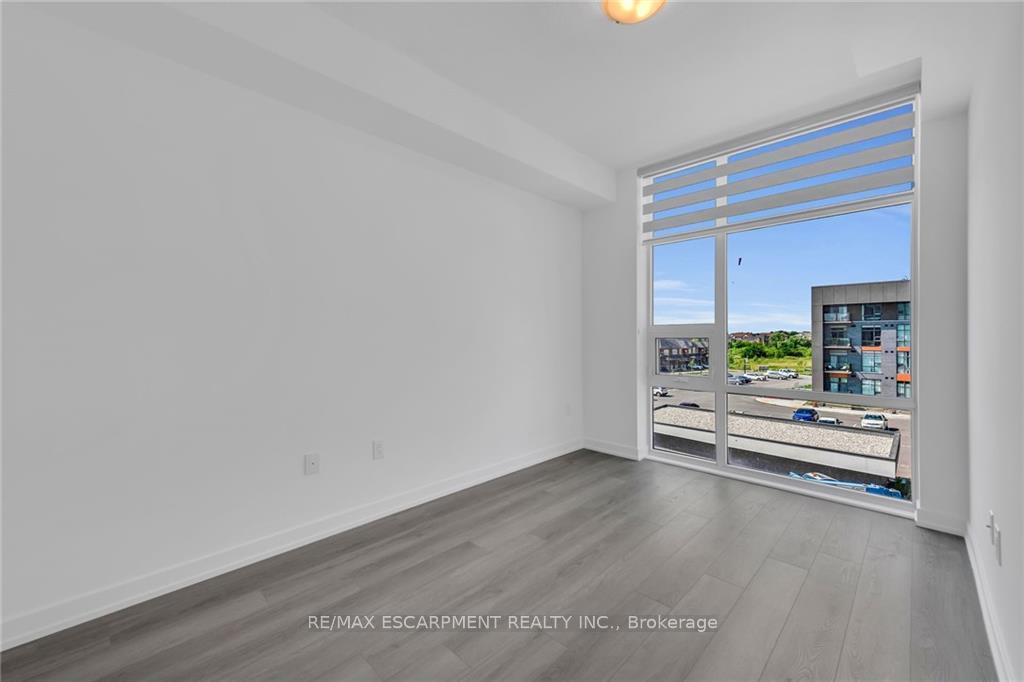1 Bedroom Condo at 460 Dundas,  Hamilton For sale