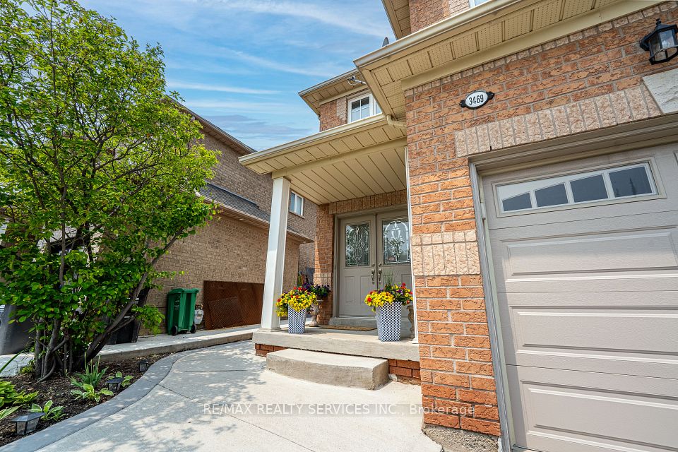 3469 Southwick Street, Mississauga, ON L5M 7L4