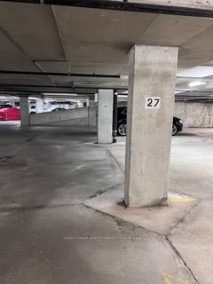 2 Bedrooms Condo at 100 Arbors, Vaughan For sale