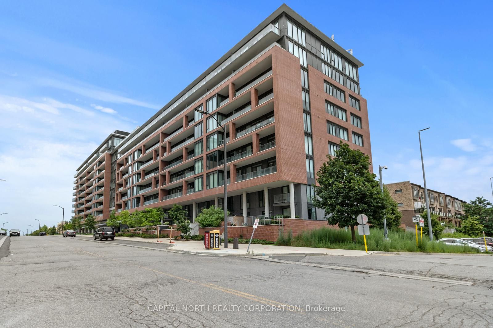 #634 - 99 Eagle Rock Way, Vaughan, ON L6A 5A7