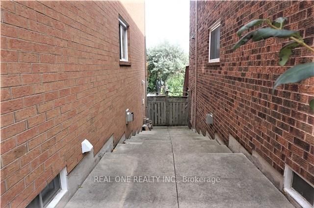 #Basement - 5431 Mcfarren Boulevard, Mississauga, ON L5M 5Y4