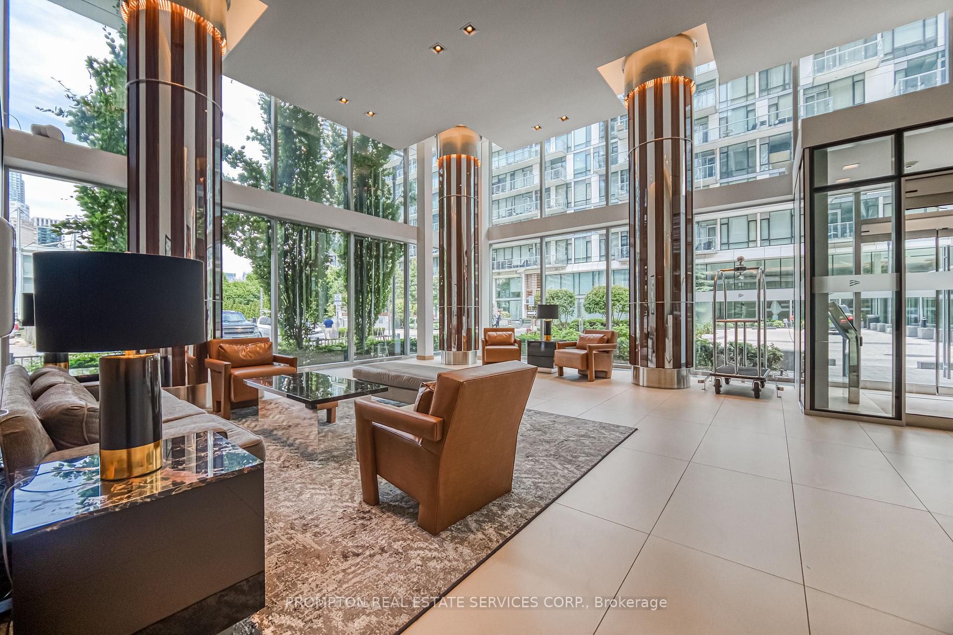 2 Bedrooms Condo at 39 Queens, Toronto For sale