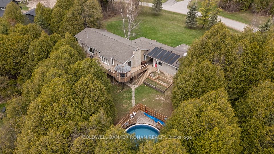 10 Margaret Avenue, Adjala-Tosorontio, ON L0M 1J0