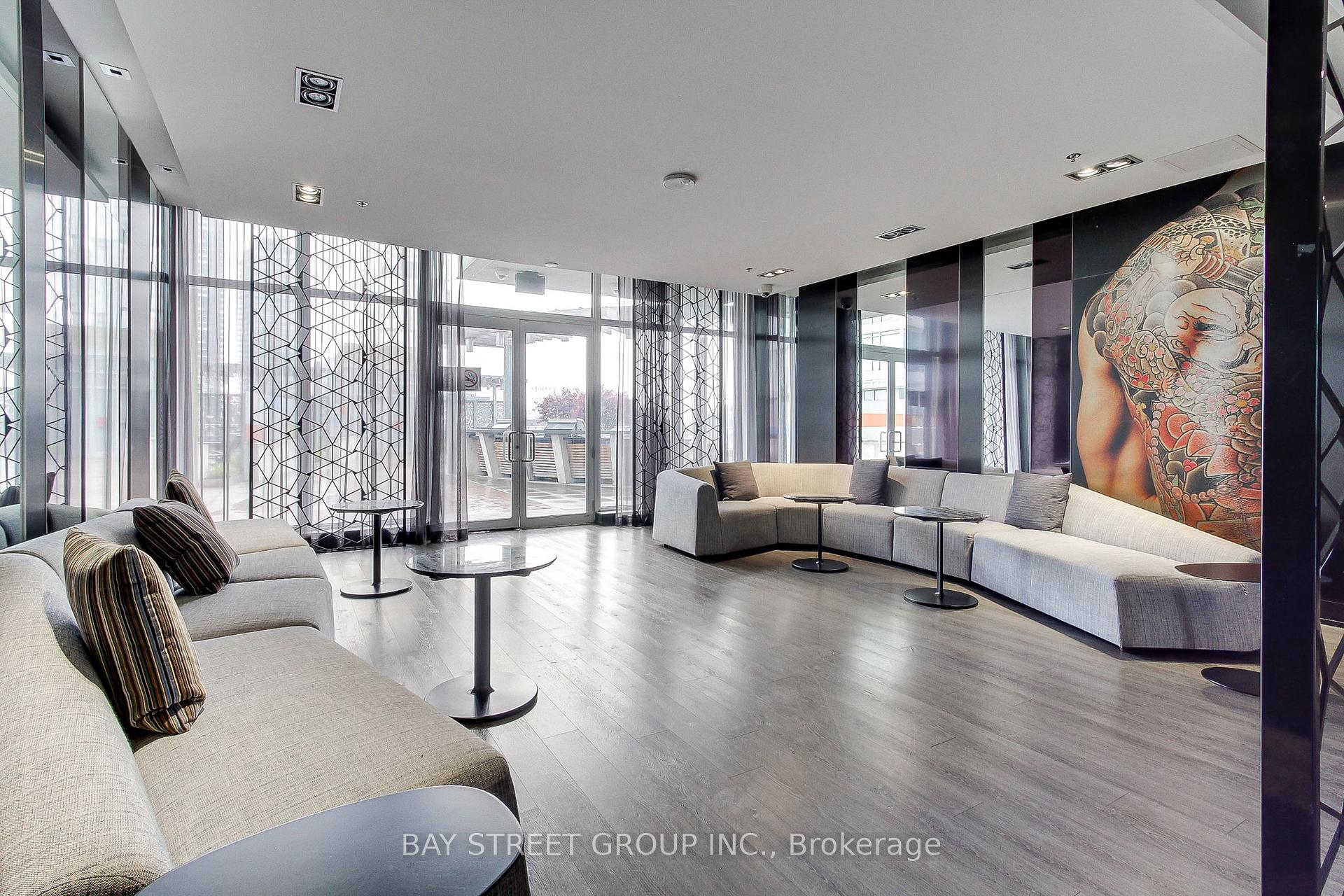 2 Bedrooms Condo at 199 Richmond, Toronto For sale