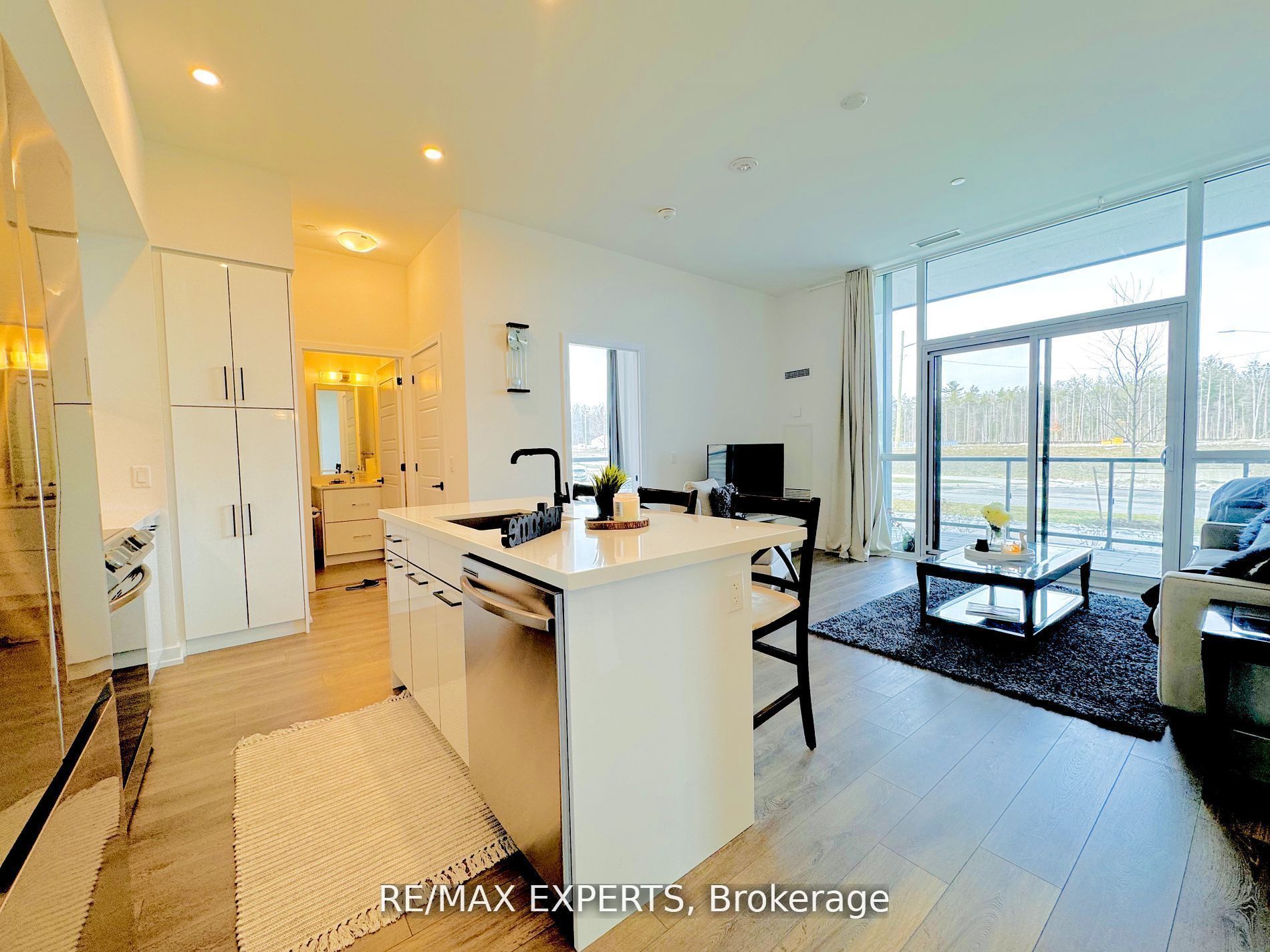 415 Sea Ray Avenue 105