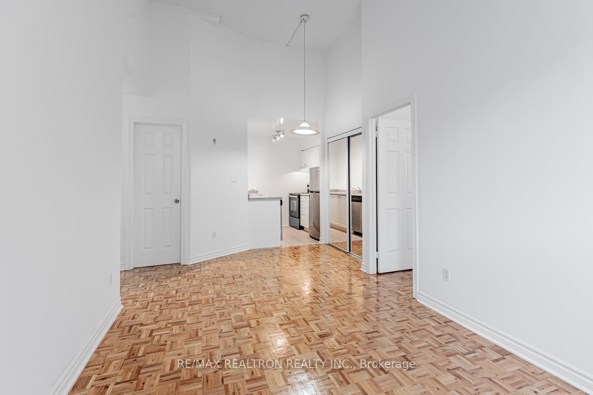 1401 Dupont Street, #116
