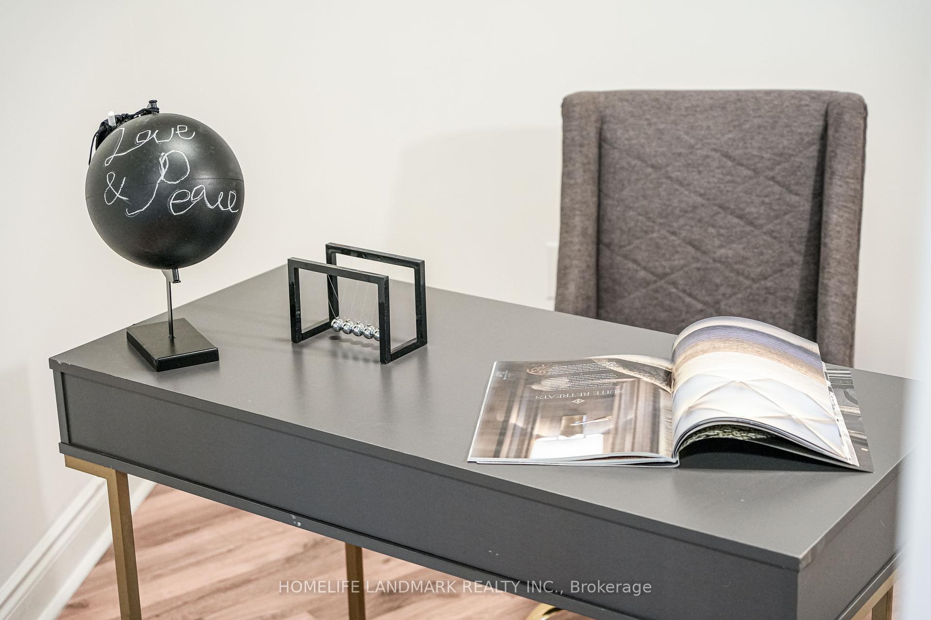 3 Bedrooms Condo at 500 Doris,  Toronto For sale