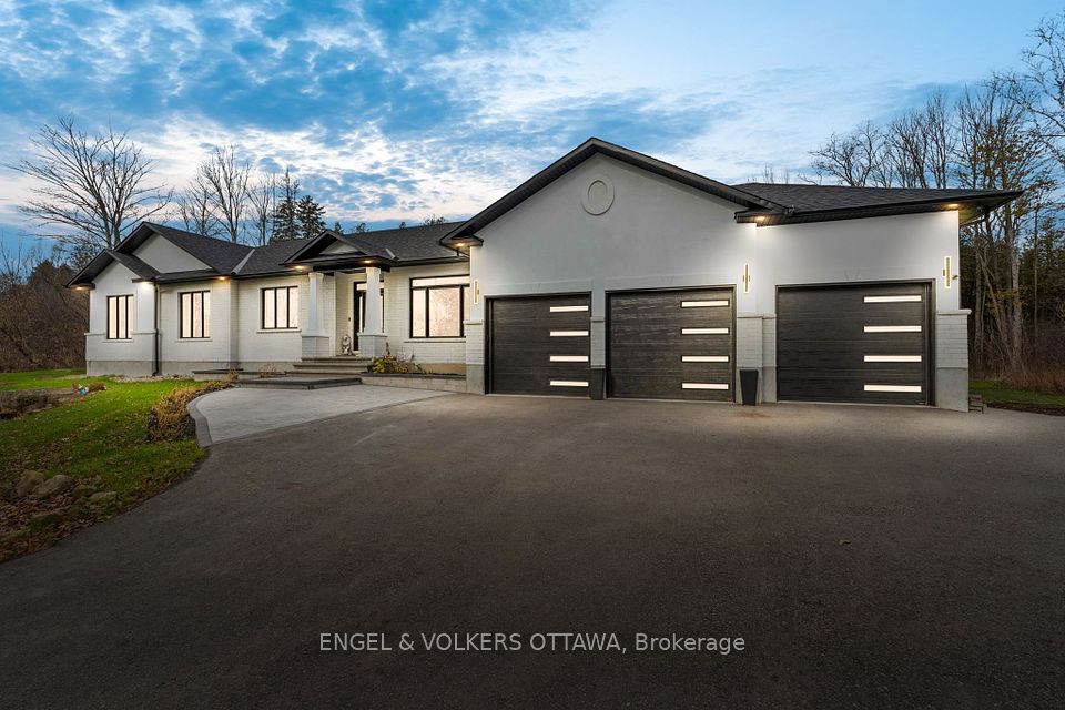 1108 Meadowshire