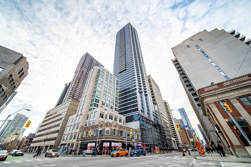 395 Bloor Street