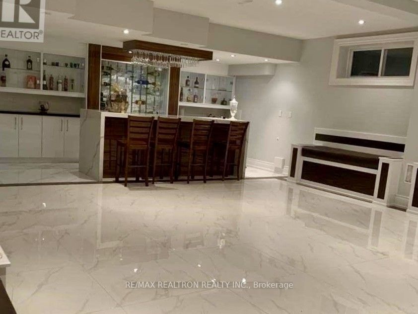 Basement W/Wet Bar & Mini Fridge