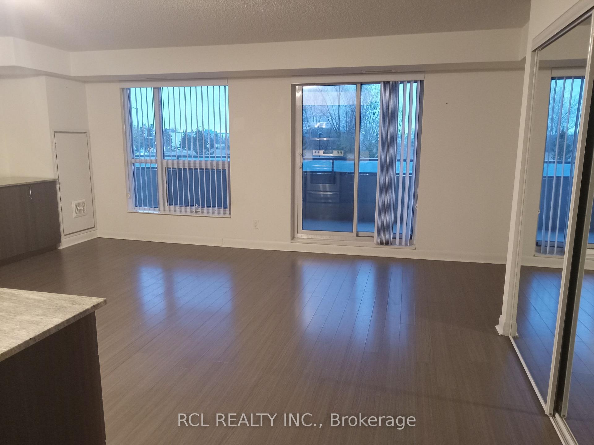 #218 - 75 Norman Bethune Avenue ; MLS ID: N12100254