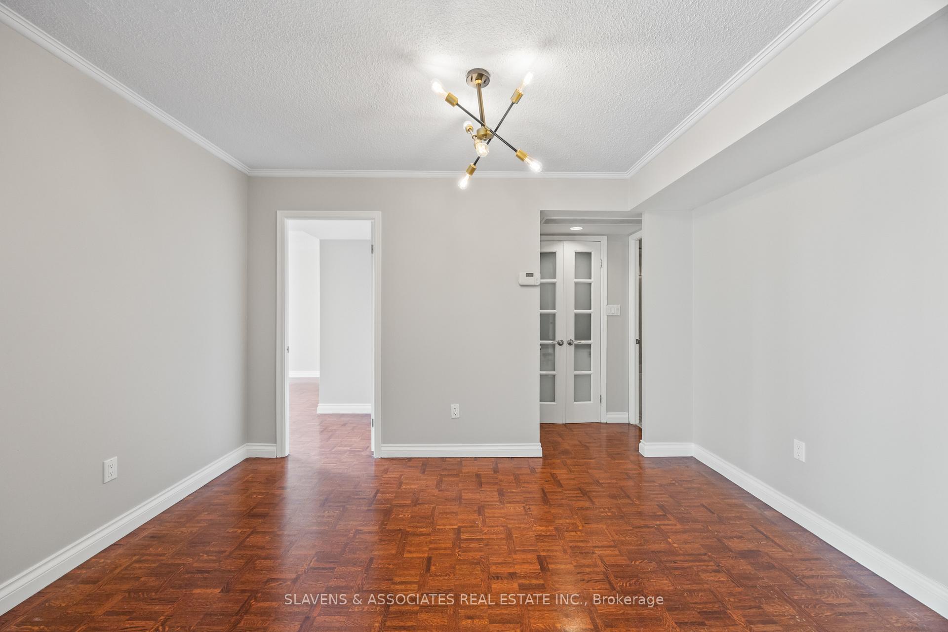 2 Bedrooms Condo at 71 Charles,  Toronto For sale