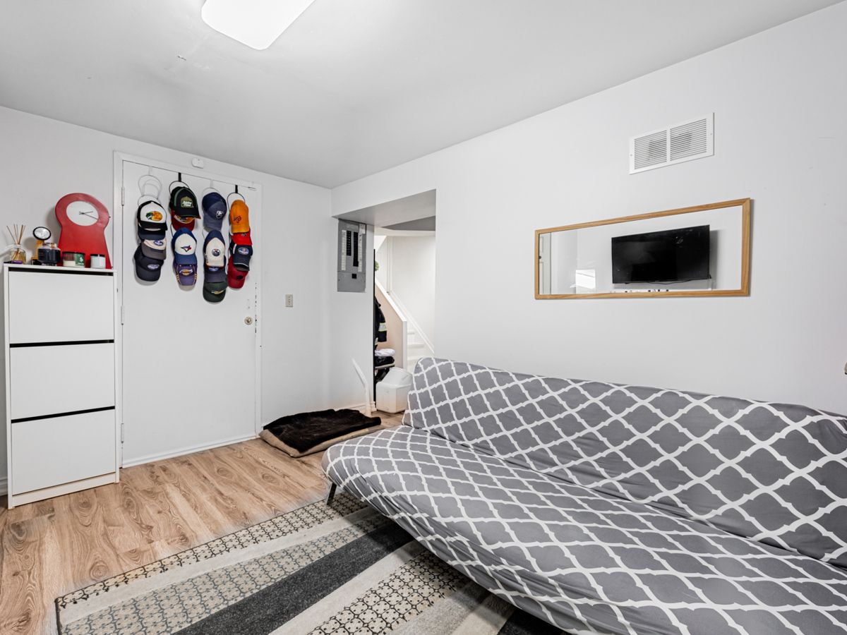 55 Collinsgrove Road 278