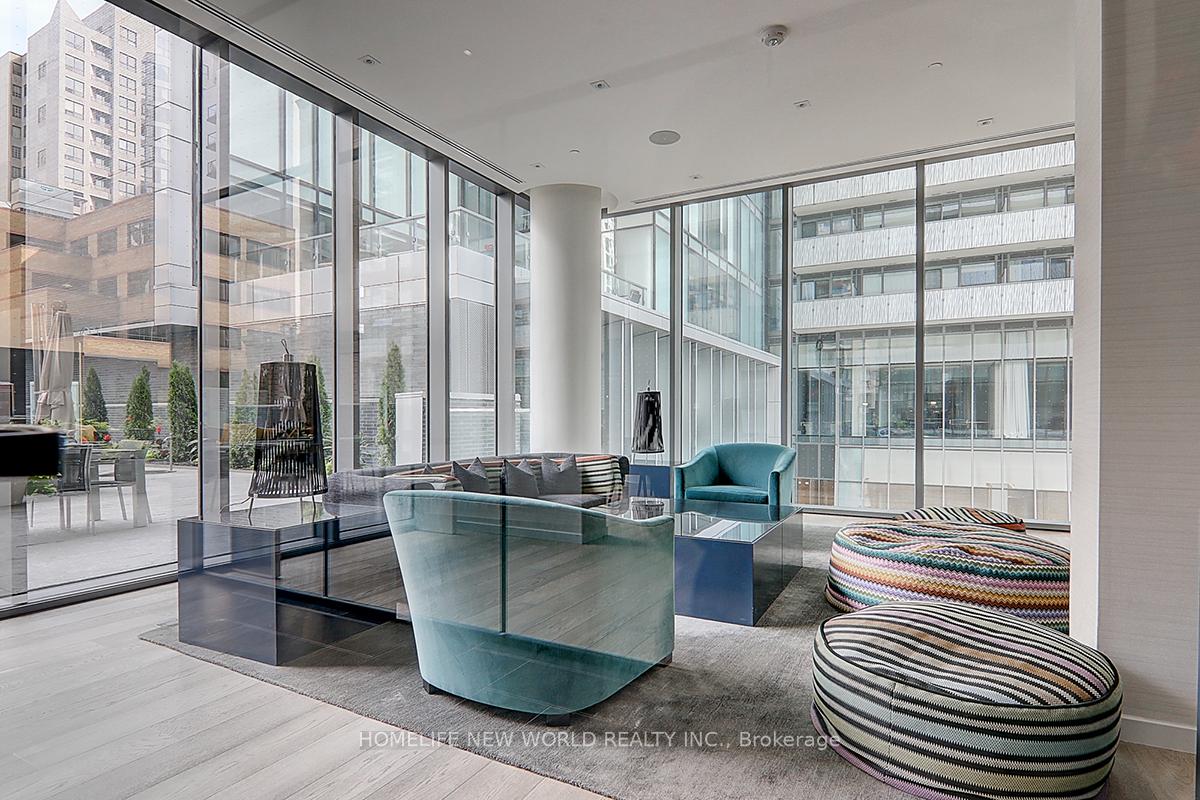2 Bedrooms Condo at 42 Charles, Toronto For sale