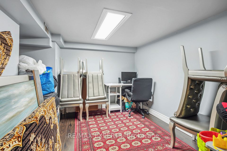 29 Narrow Valley Crescent