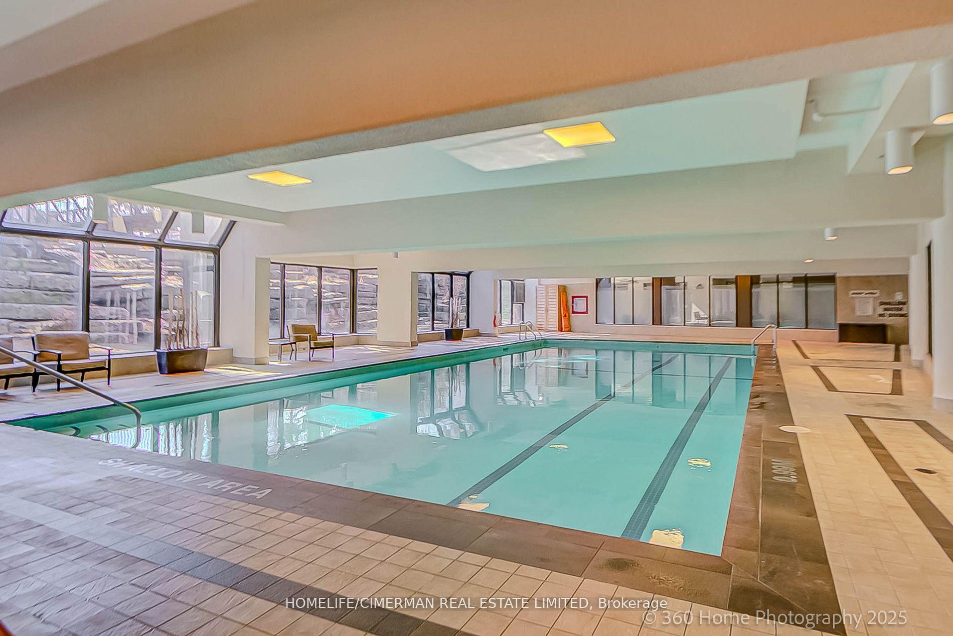 2 Bedrooms Condo at 20 Southport, Toronto For sale