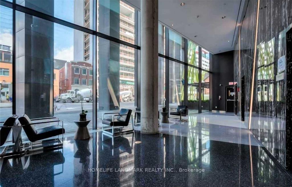 2 Bedrooms Condo at 125 Peter, Toronto For sale
