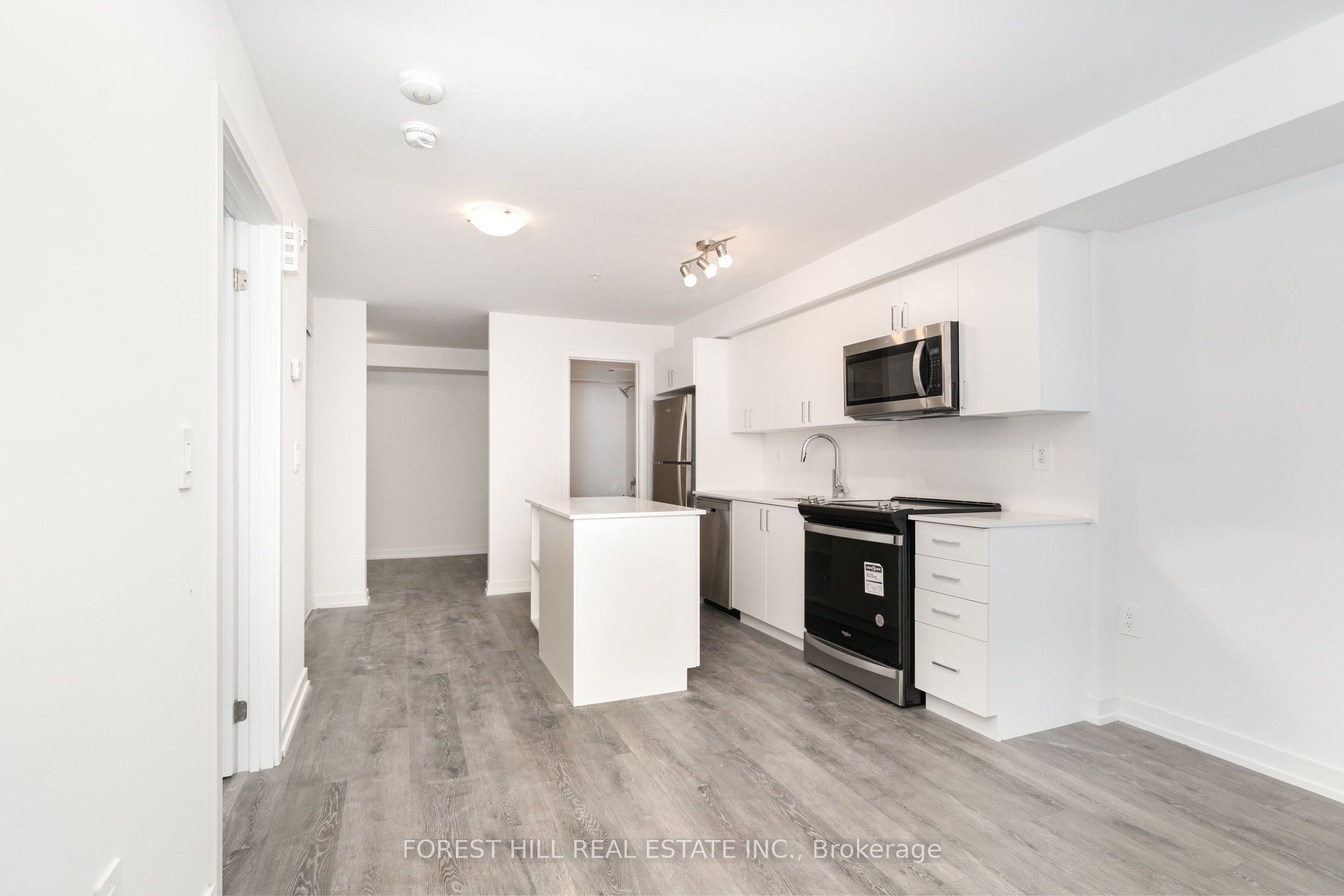 1650 Victoria Park Avenue, #A102