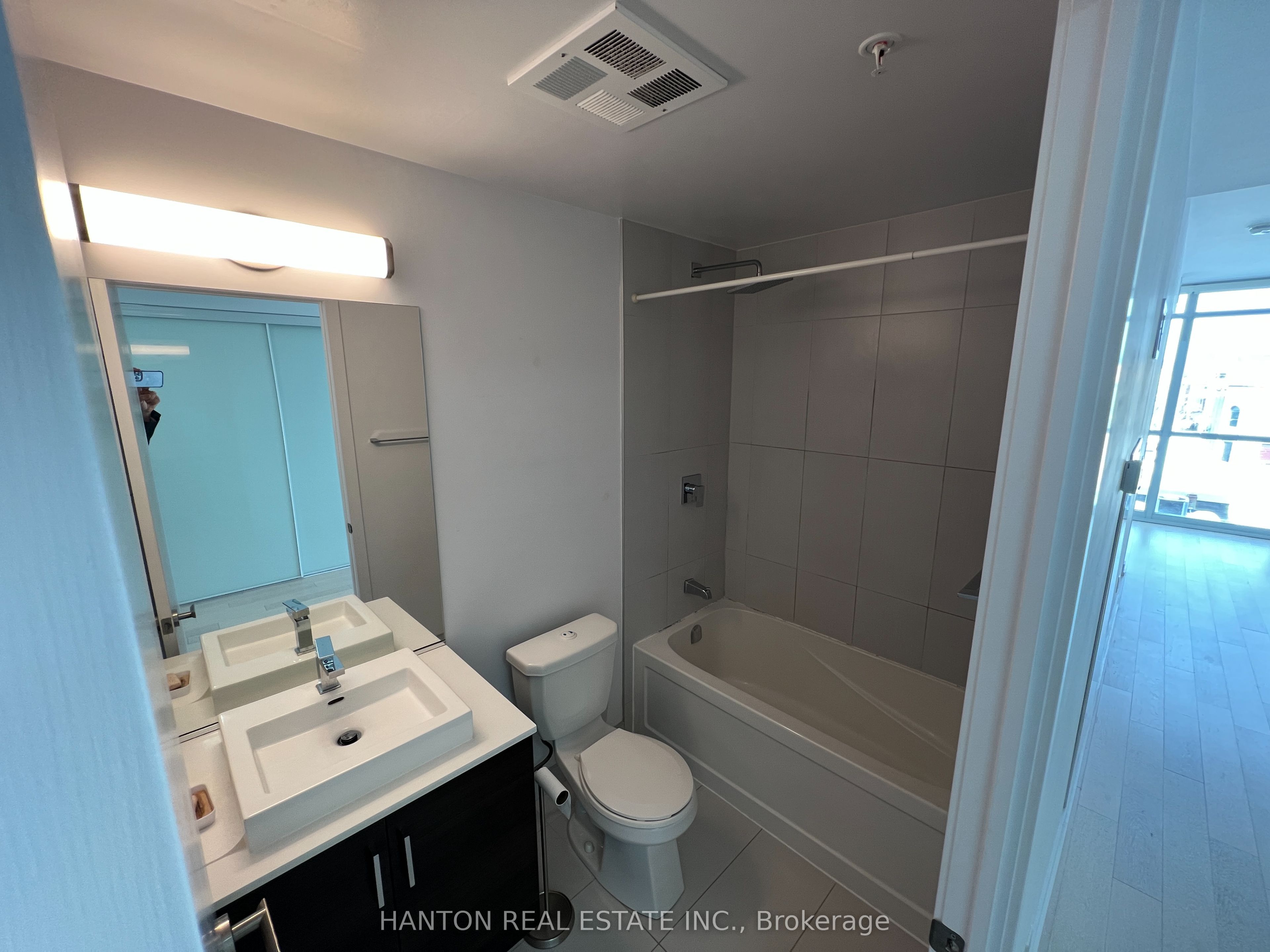 36 Howard Park Avenue, #506