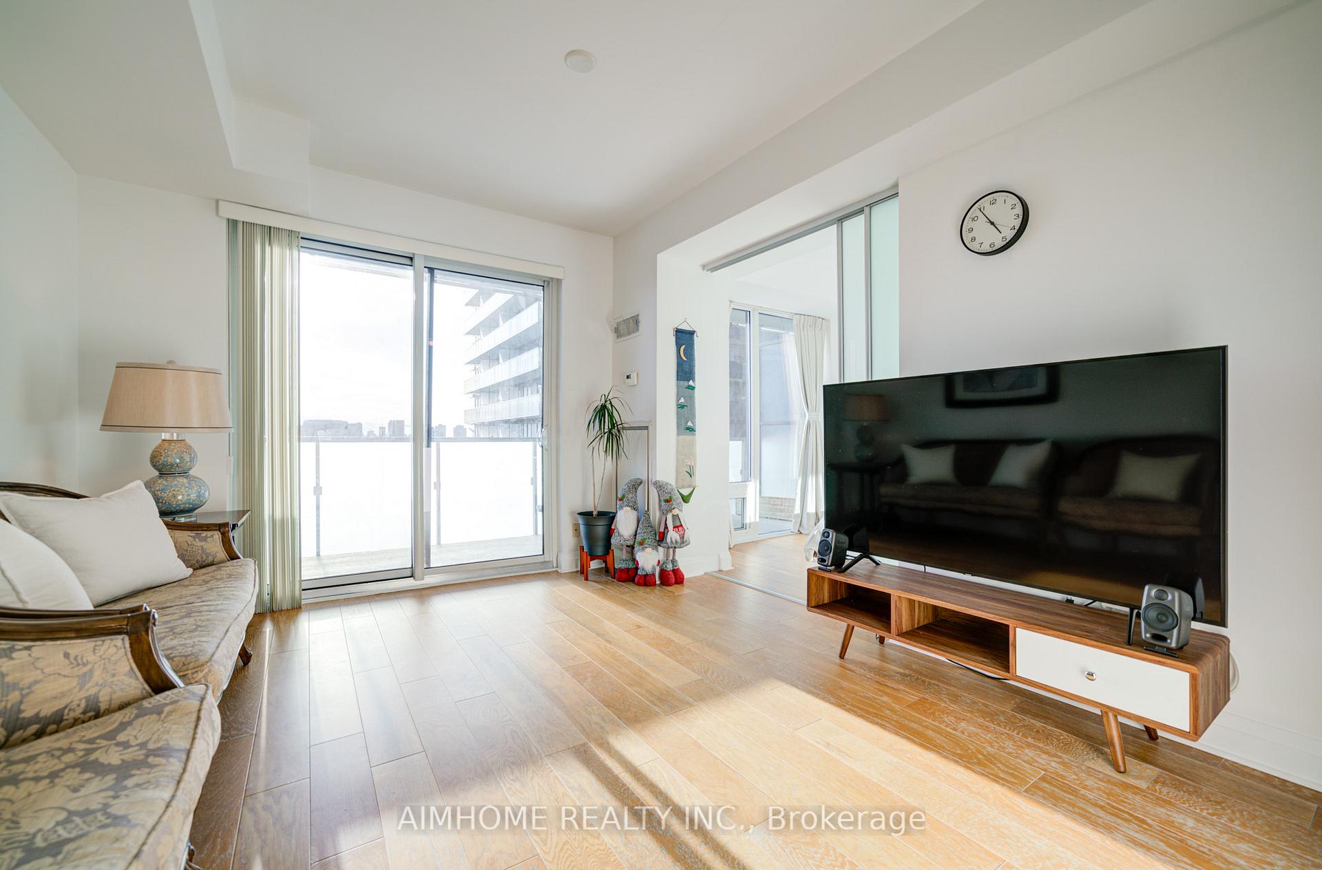 2 Bedrooms Condo at 1080 Bay, Toronto For sale