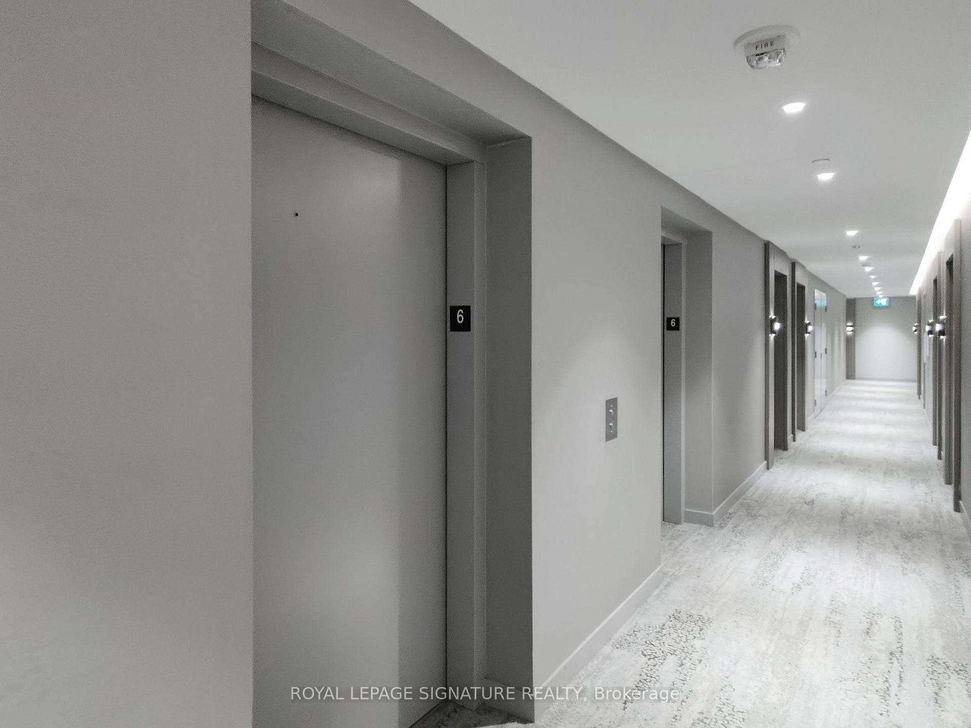 2 Bedrooms Condo at 161 Roehampton, Toronto For sale