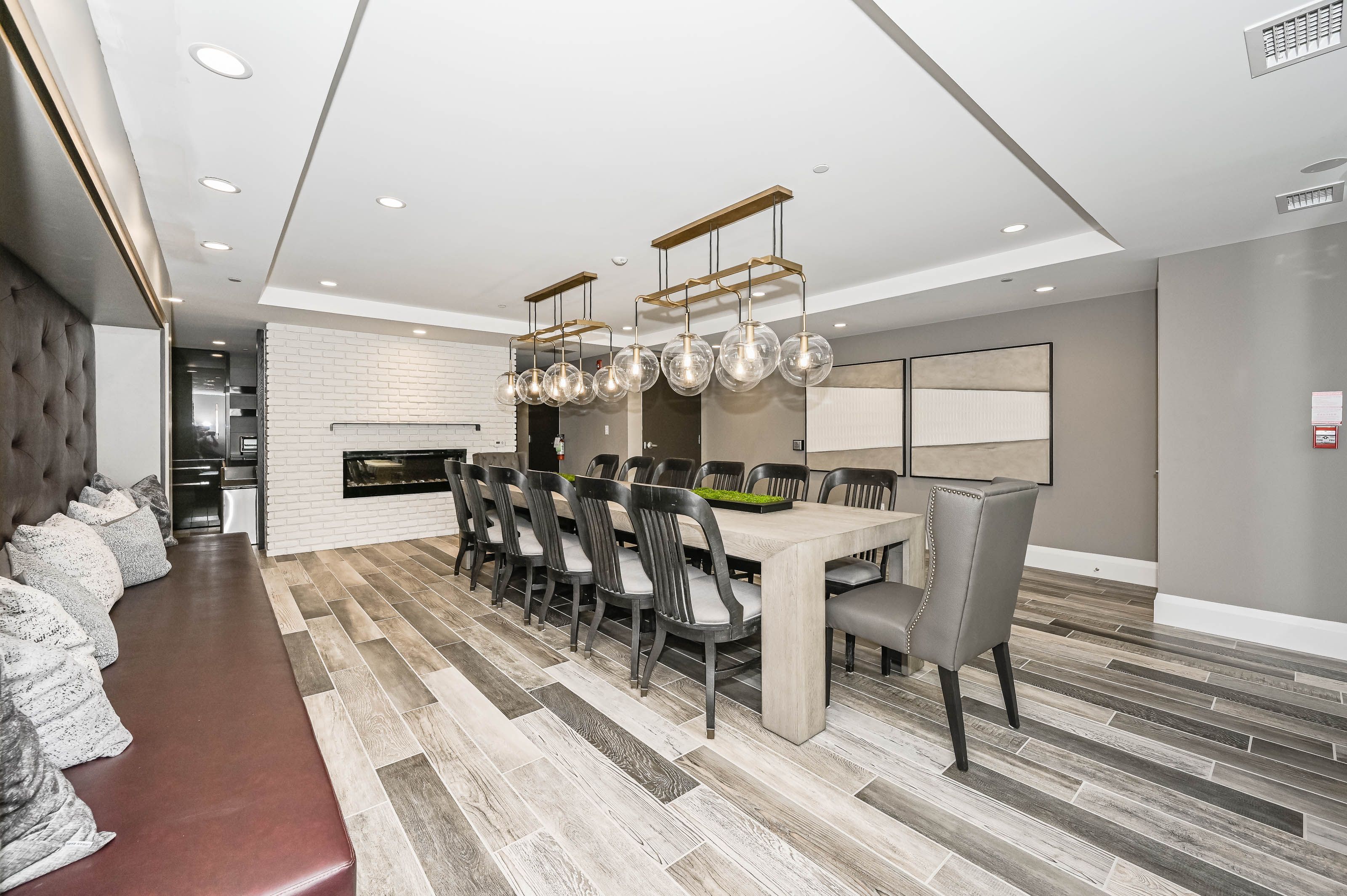 63 Arthur Street S 801