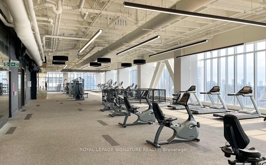 2 Bedrooms Condo at 488 University,  Toronto For sale