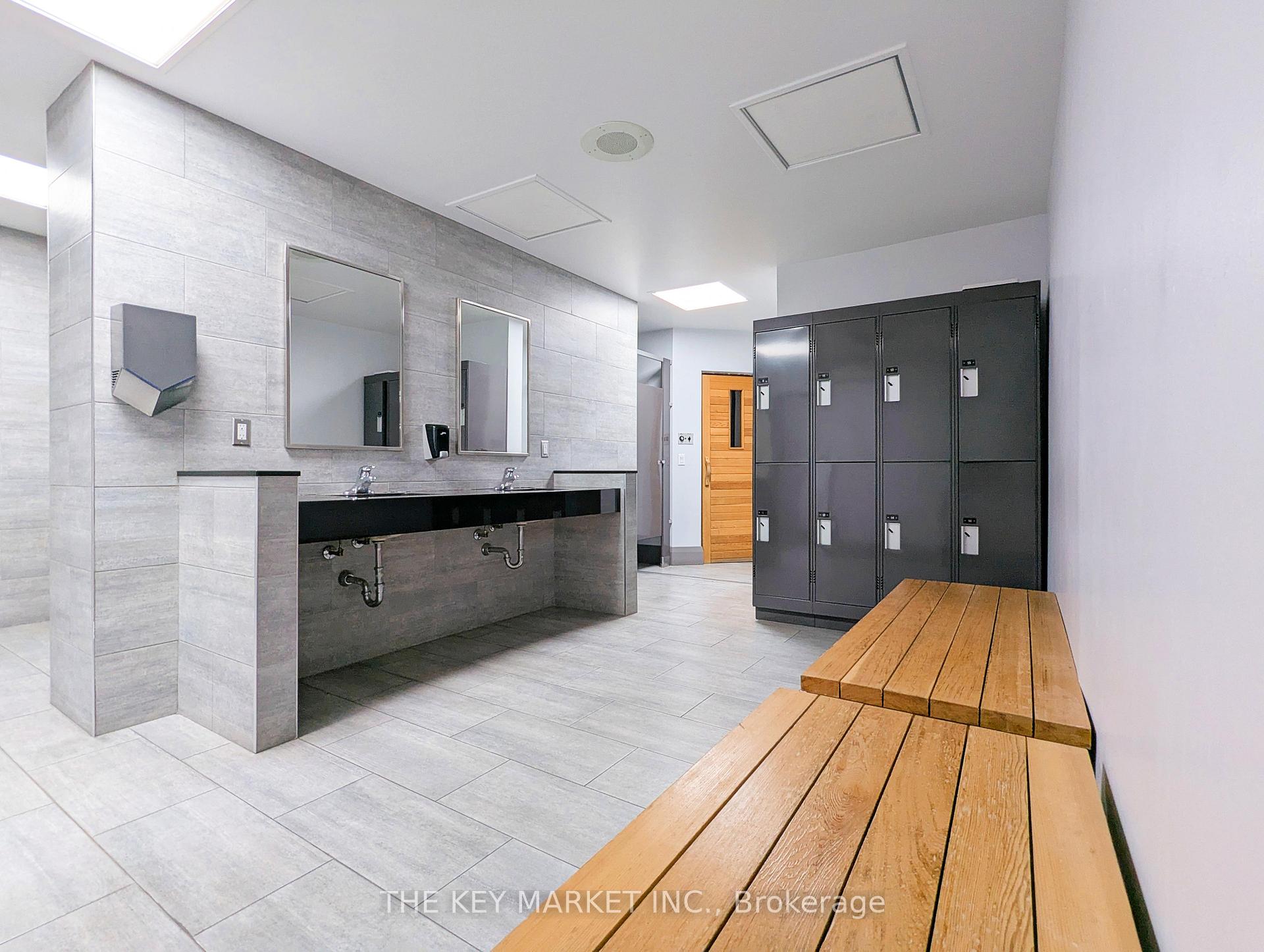 4 Bedrooms Condo at 7 Bishop, Toronto For sale