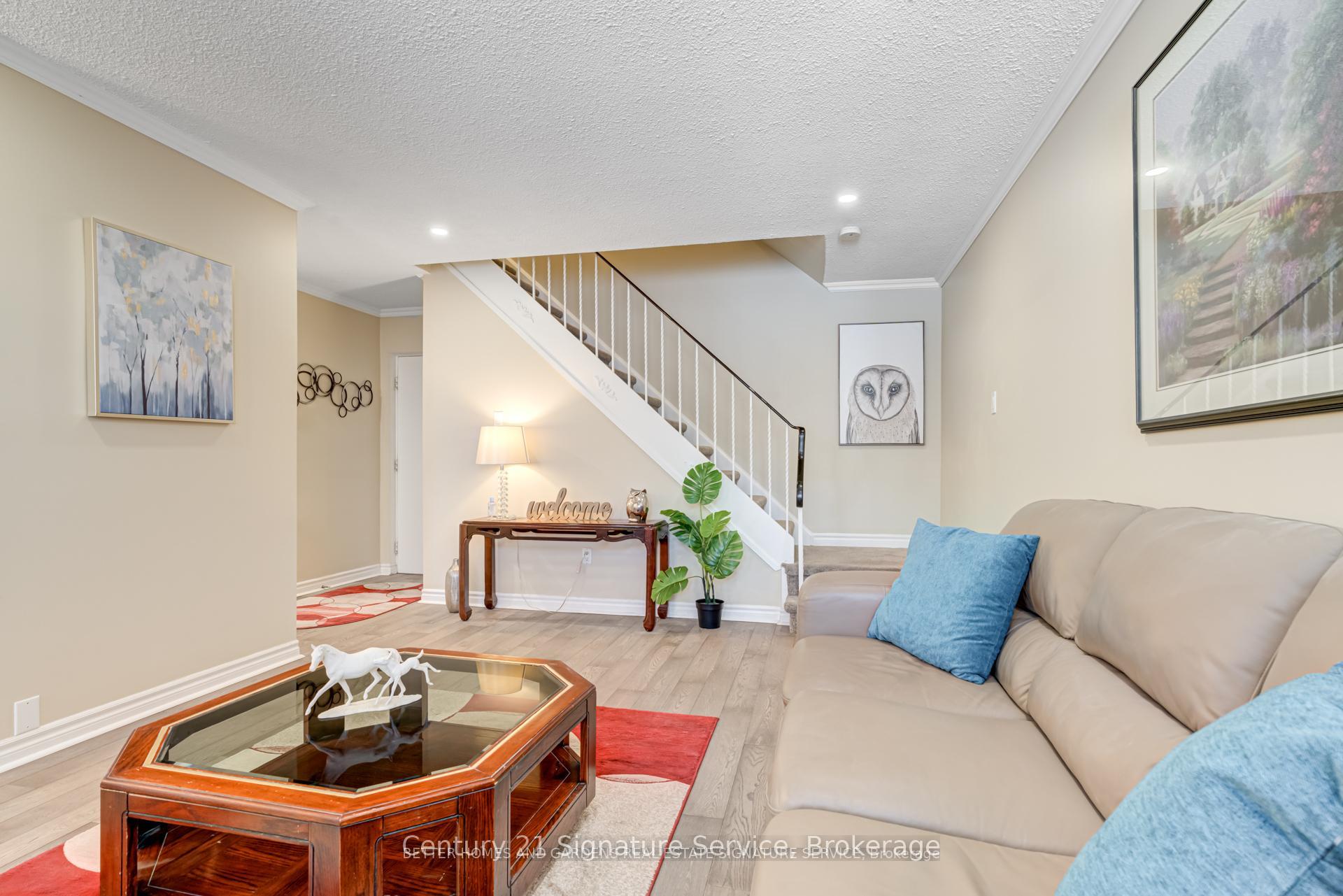 2 Bedrooms Condo at 2001 Bonnymede, Mississauga For sale