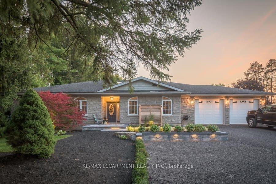 715 Robson Road, Hamilton, ON L8B 1H2