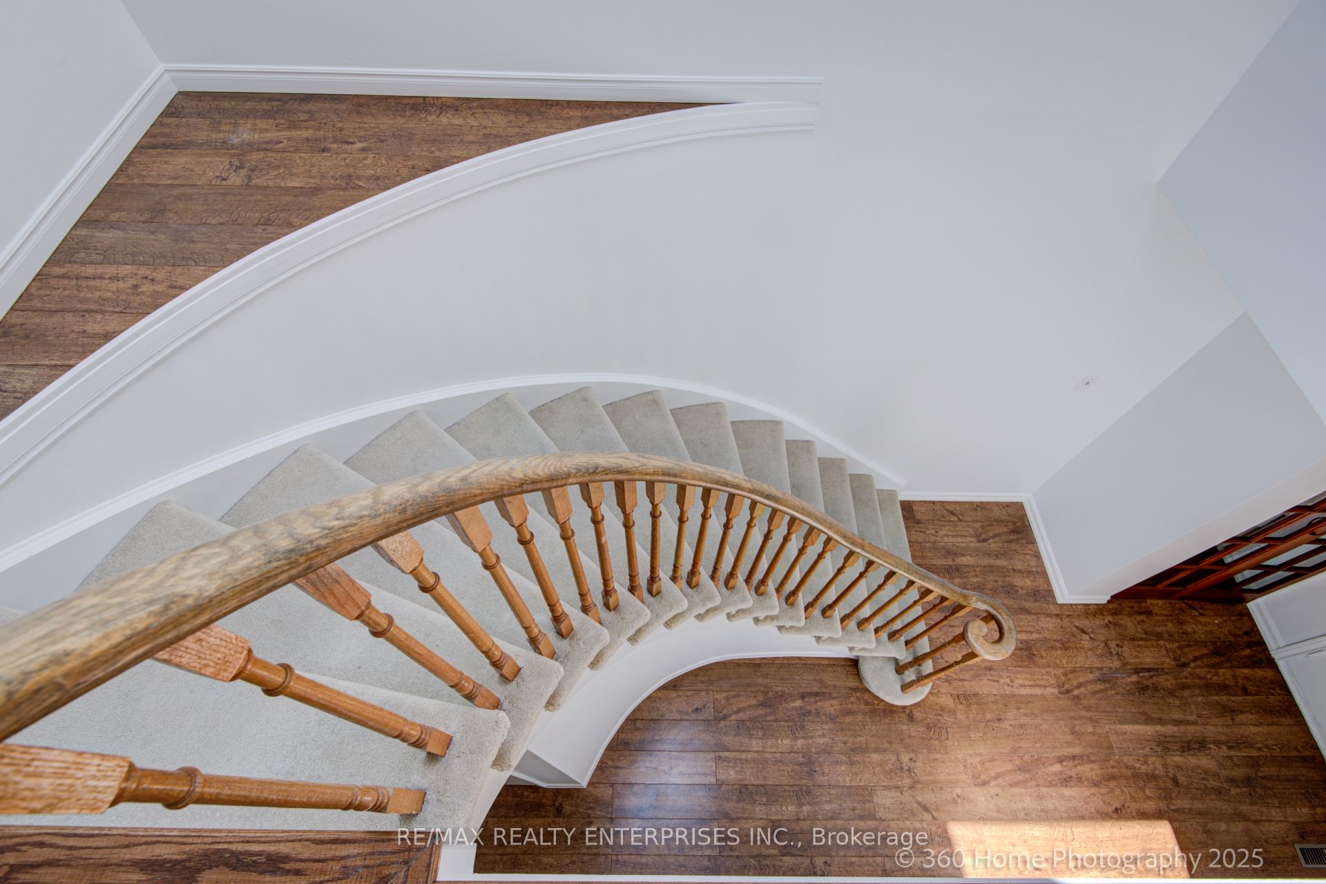 4425 Sawmill Valley Drive