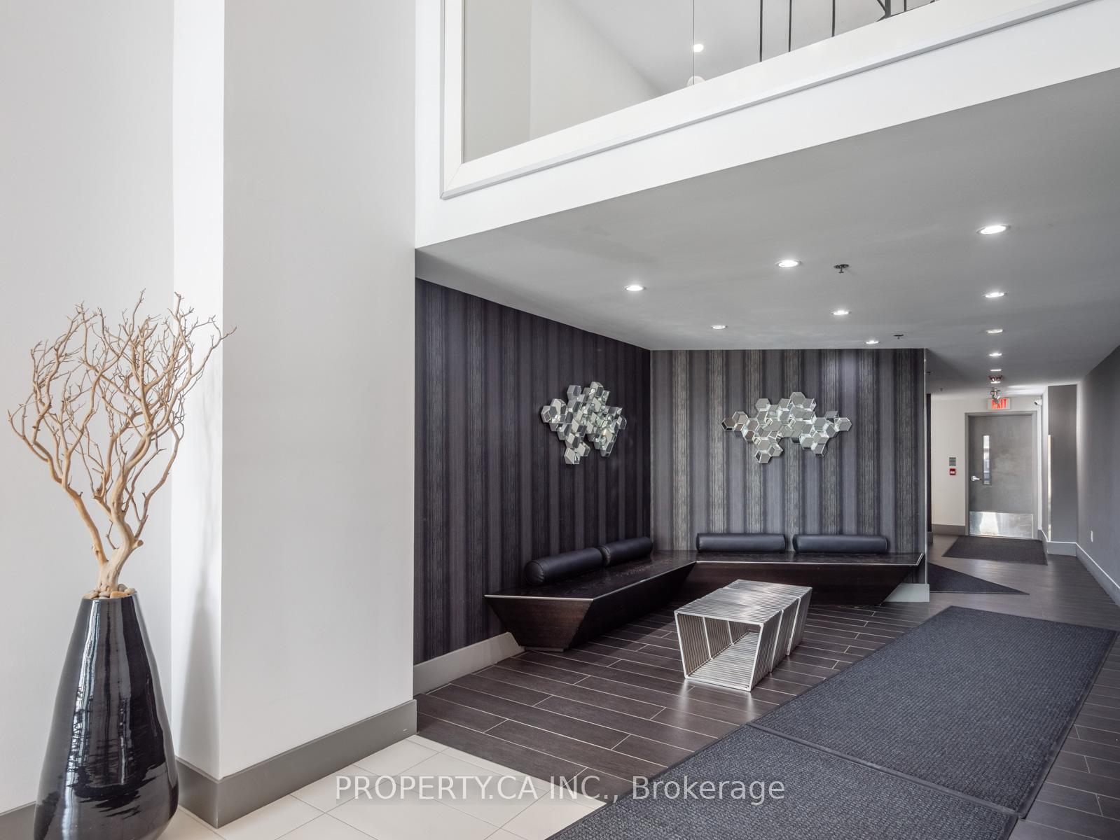 2 Bedrooms Condo at 90 Trinity,  Toronto For sale