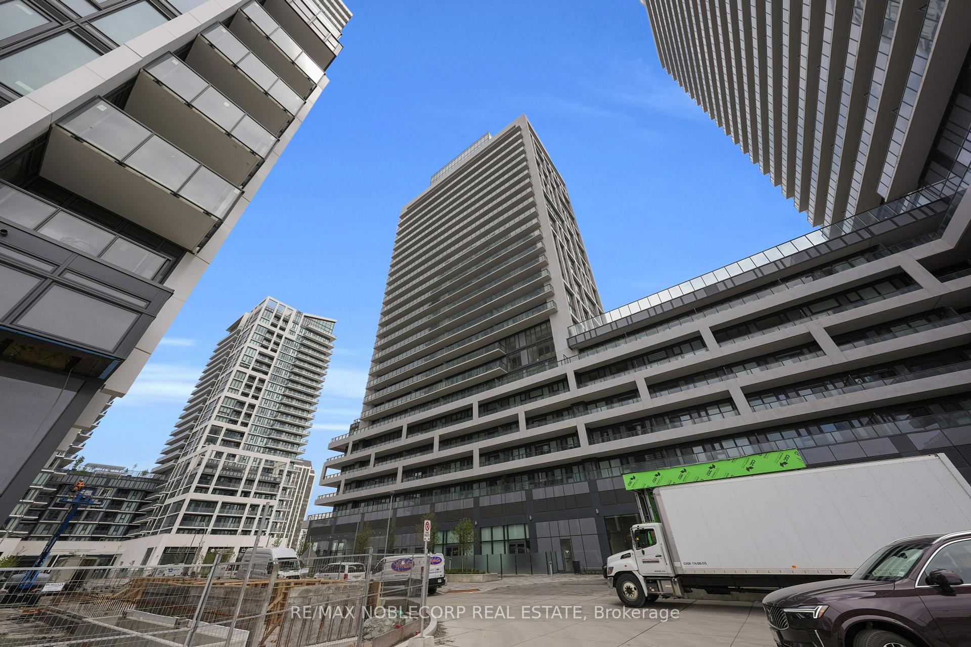 1 Bedroom Co-op at 8960 Jane, Vaughan For sale