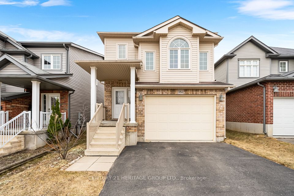 382 Woodbine