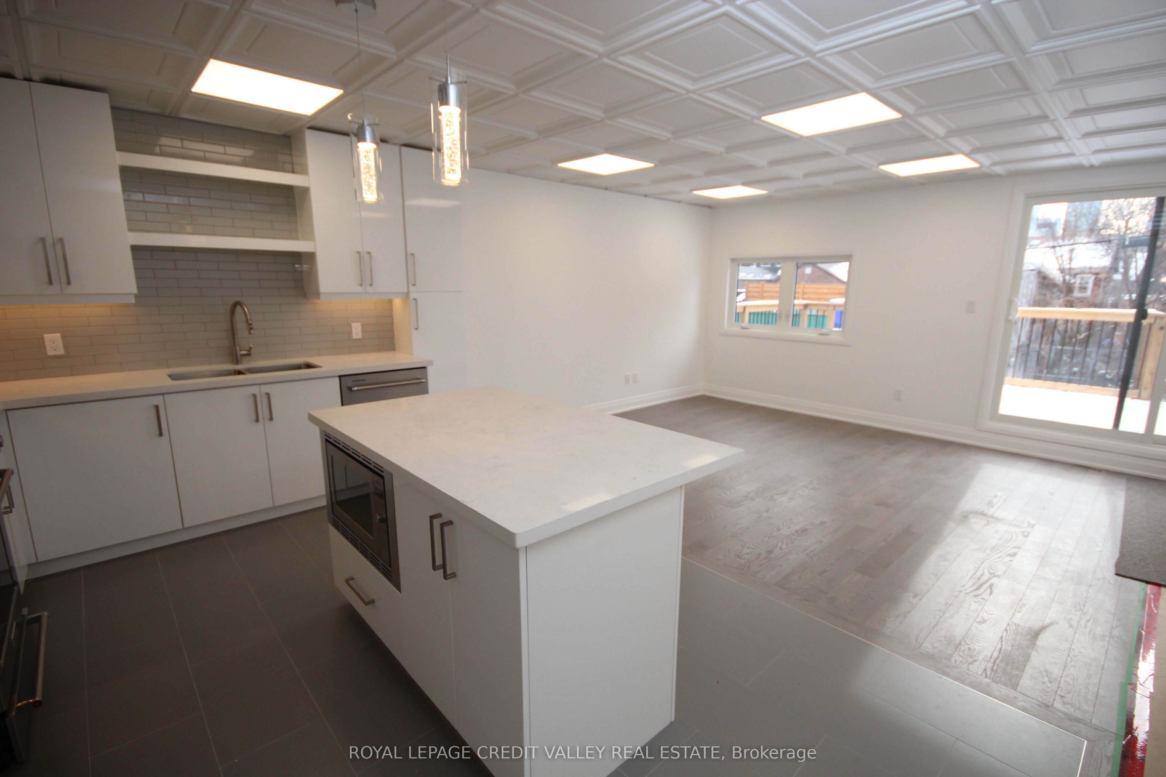 31 Baldwin Street, #Upper