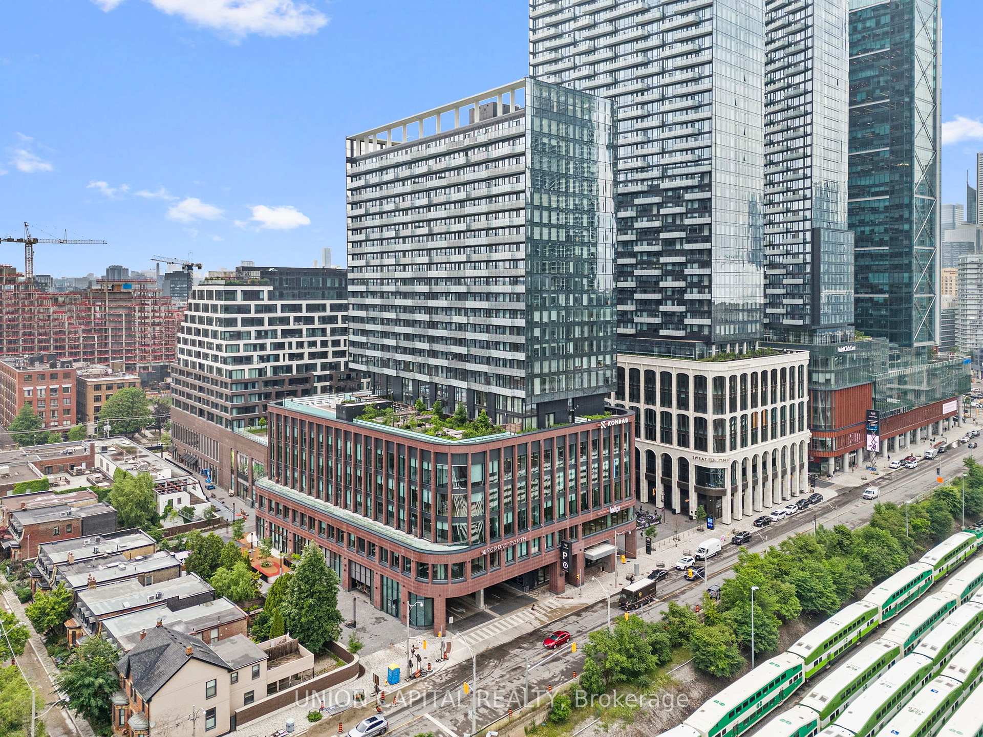 2 Bedrooms Condo at 480 Front, Toronto For sale