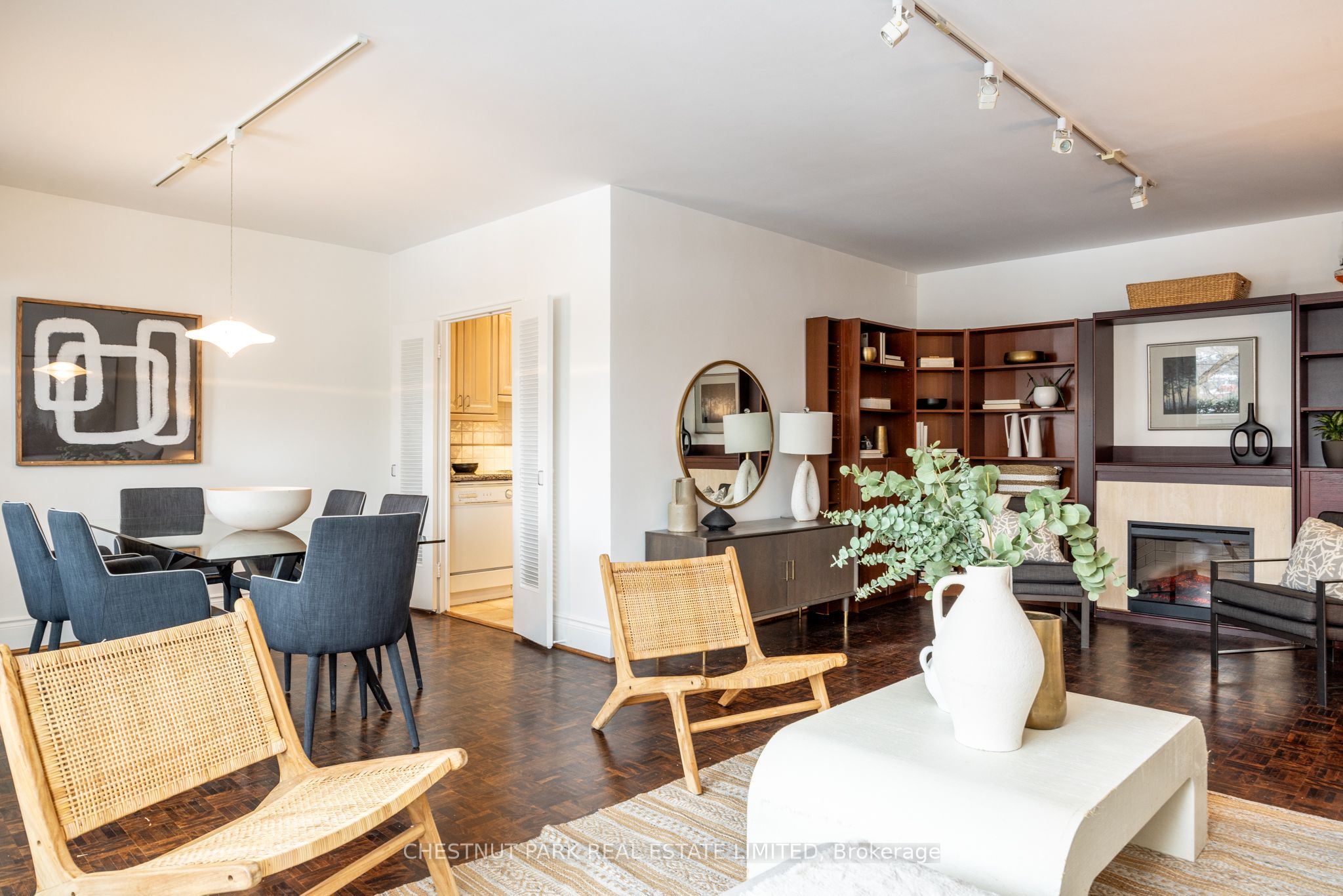 21 Dale Avenue, #704