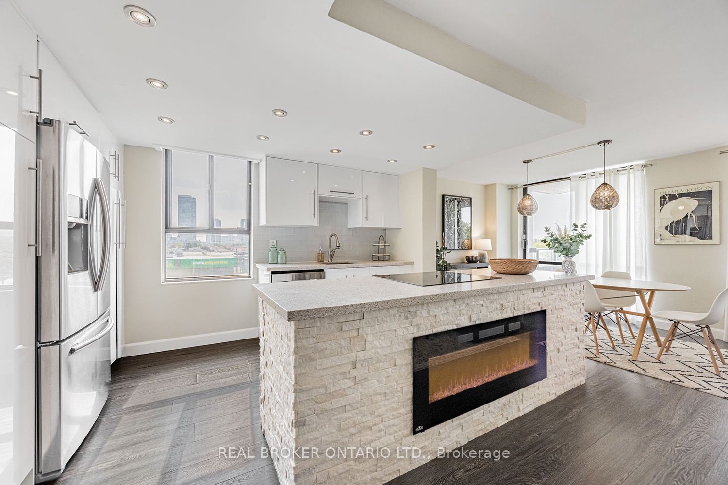 2721 Victoria Park Avenue, #506